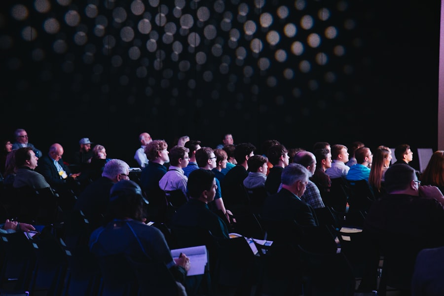 Publikum auf einer Branchenkonferenz